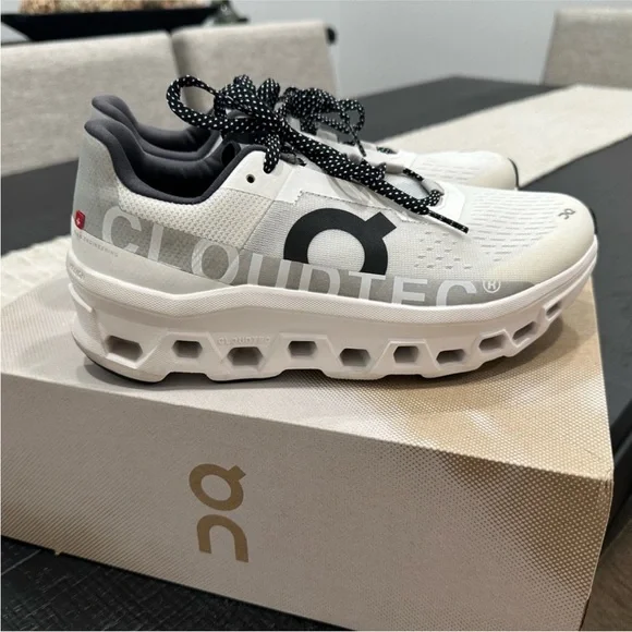 WOMENS ON RUNNING CLOUD MONSTER 9.5 - Picture 3 of 5